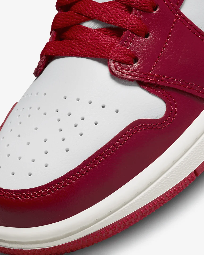 Nike air jordan rot on sale